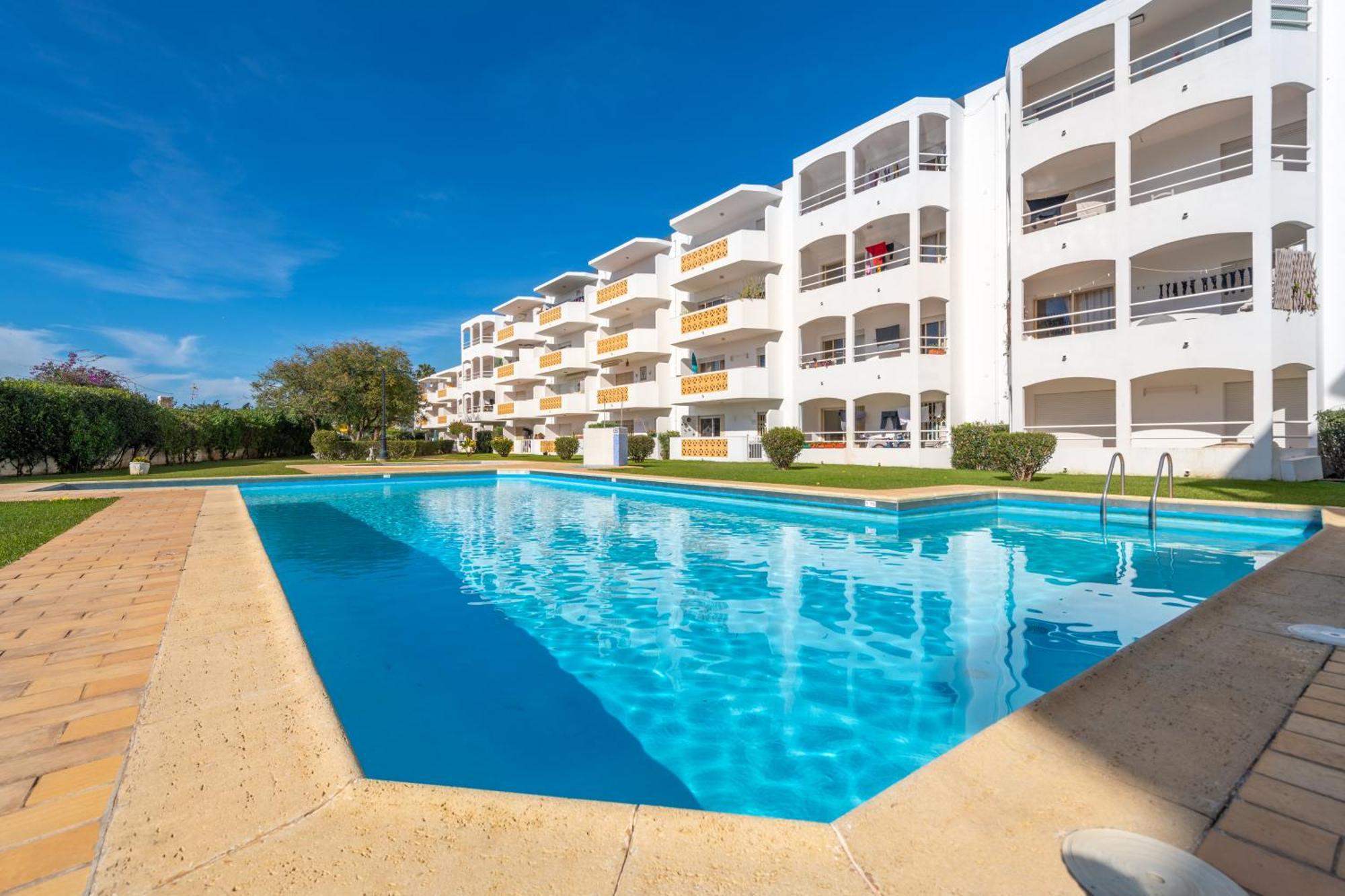 Algarsun - Idealy Situated Holiday Apartment With All Modern Comfort Албуфейра Экстерьер фото
